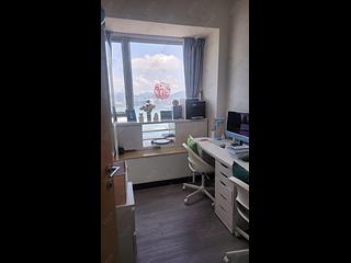 Sai Ying Pun - Island Crest Block 2 06