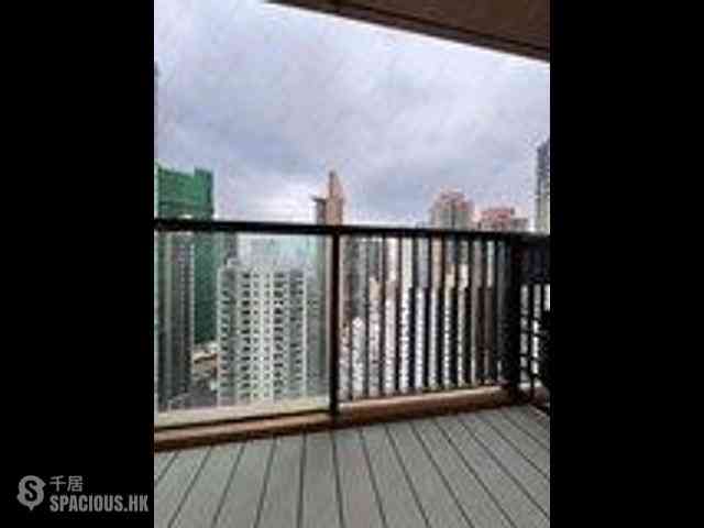 Sai Ying Pun - The Queens 05