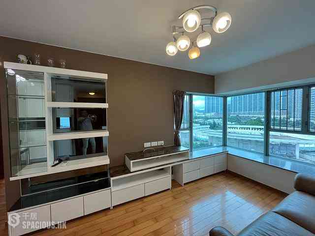 Tung Chung - Seaview Crescent Block 5 02