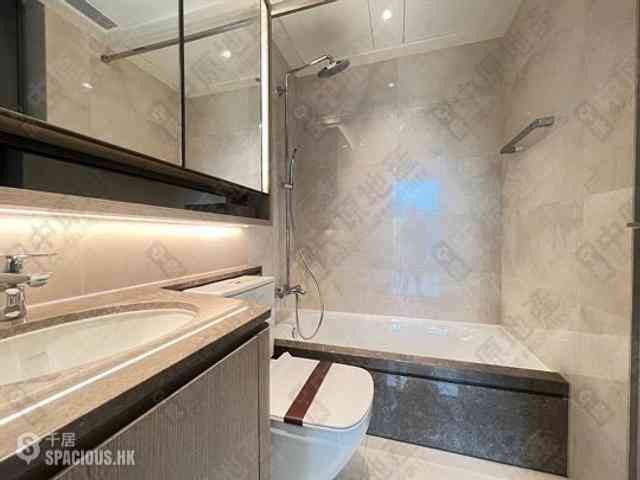 Wong Chuk Hang - The Southside Phase 1 Southland Tower 1A 07