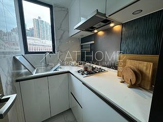 Sai Ying Pun - The Queens 04