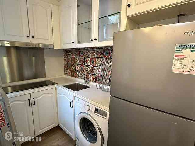 Kennedy Town - Smithfield Court 06