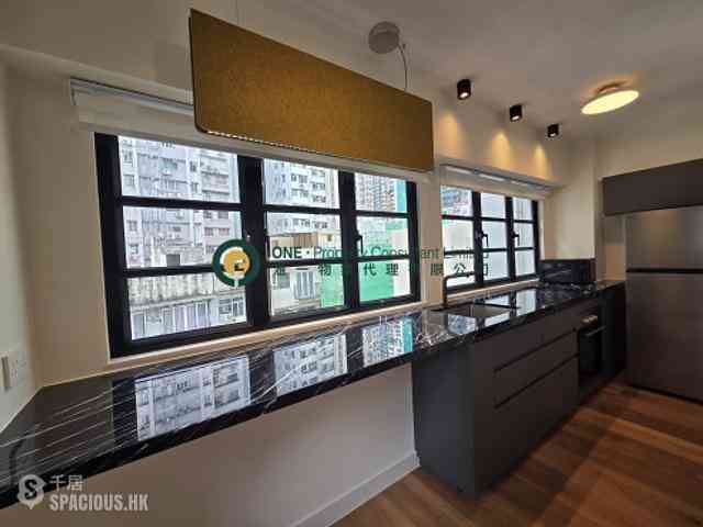 Soho - Winly Building 04
