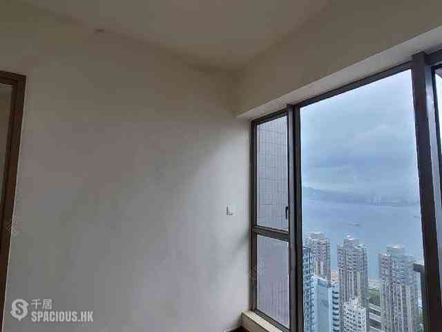 Sai Ying Pun - Island Crest 05