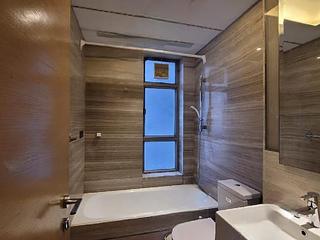 Sai Ying Pun - Island Crest 07