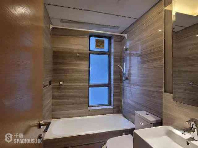 Sai Ying Pun - Island Crest 07