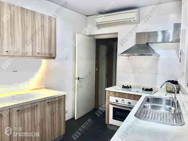 Repulse Bay - Ruby Court 07