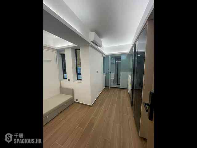Wan Chai - Lok Yau Building 01