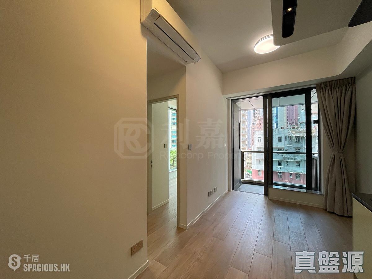 Wan Chai - Spring Garden 01