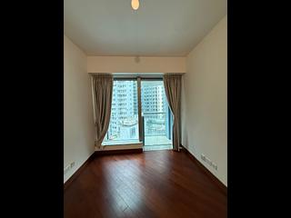 Wan Chai - The Avenue Phase 1 Block 5 03