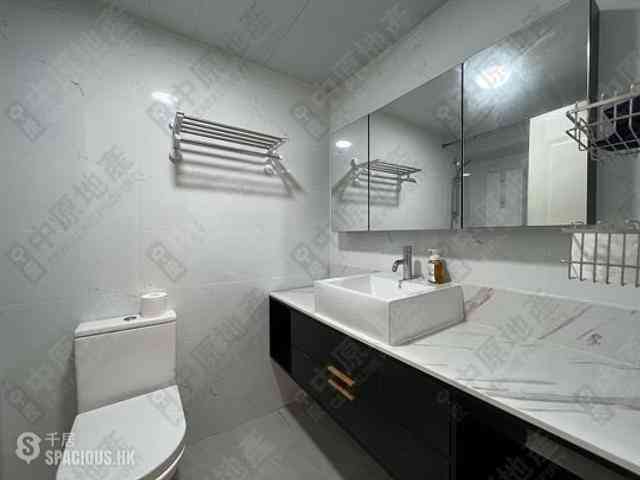 Mid Levels Central - The Grand Panorama 05