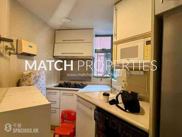 Sheung Wan - Queen's Terrace 12