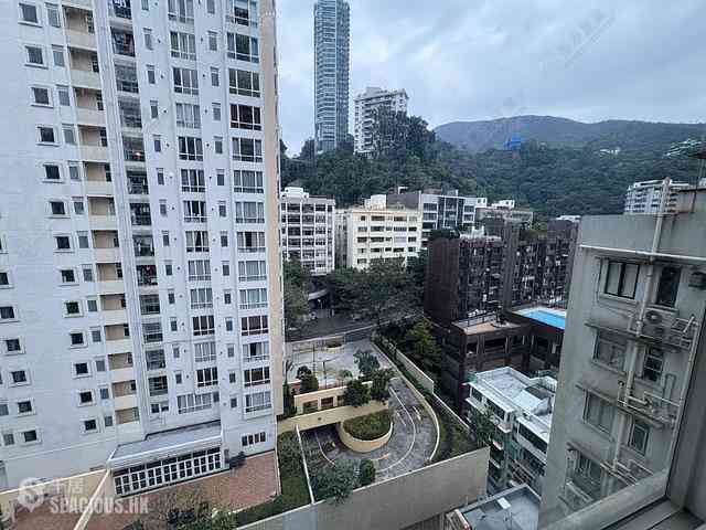 Happy Valley - Le Cachet 06