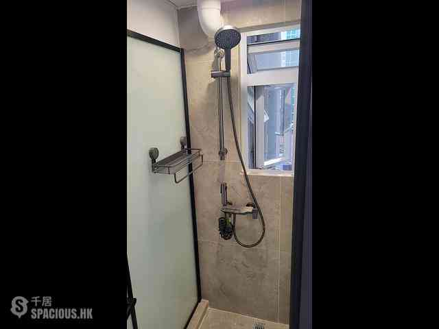 Wan Chai - Golden Jubilee House 12