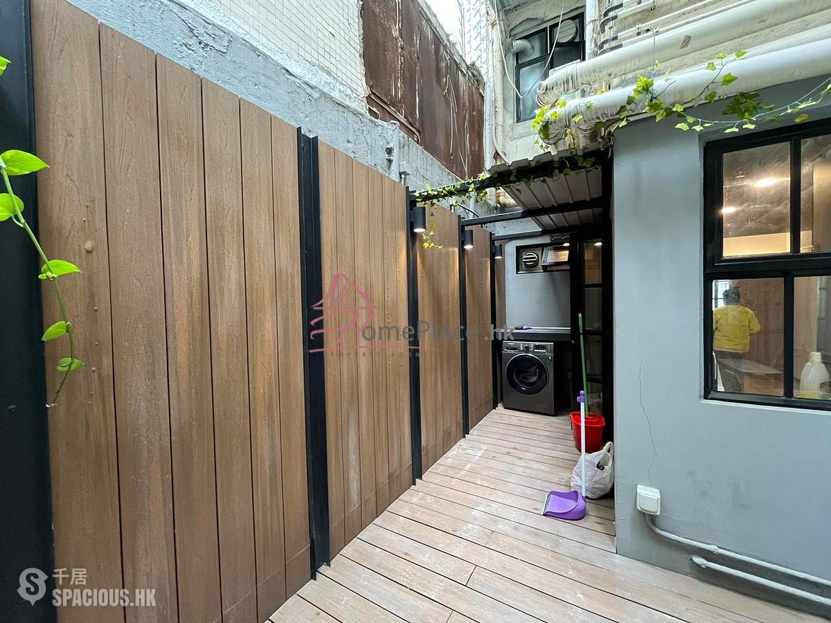 Sheung Wan - 256-258, Hollywood Road 01