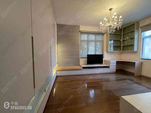 Repulse Bay - South Bay Villas 07
