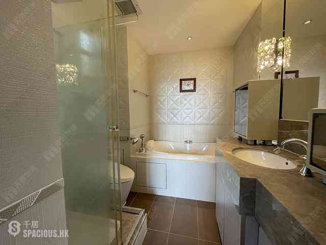 Repulse Bay - South Bay Villas 08
