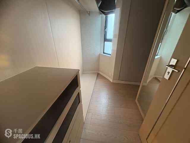 Mid Levels Central - Birchwood Place 07