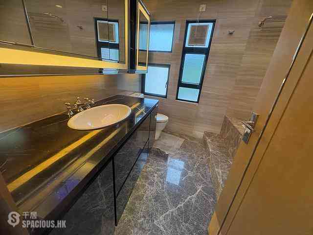 Mid Levels Central - Birchwood Place 09