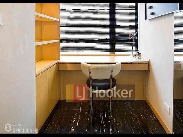 Soho - Centrepoint 07