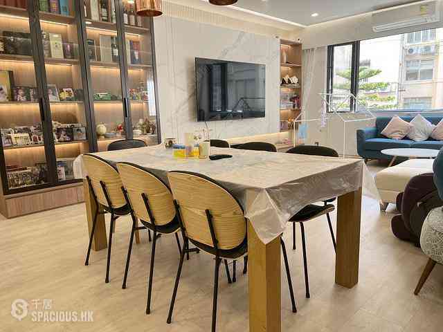 Mid Levels Central - Hong Lok Mansion 03