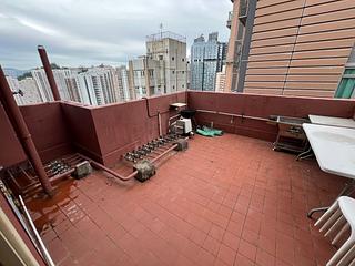 Shau Kei Wan - Ka Fook Building 02