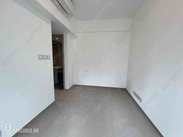 Wong Chuk Hang - The Southside Phase 3B Blue Coast 06