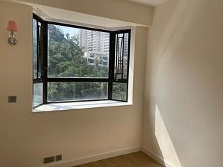 Tai Hang - Ronsdale Garden 05