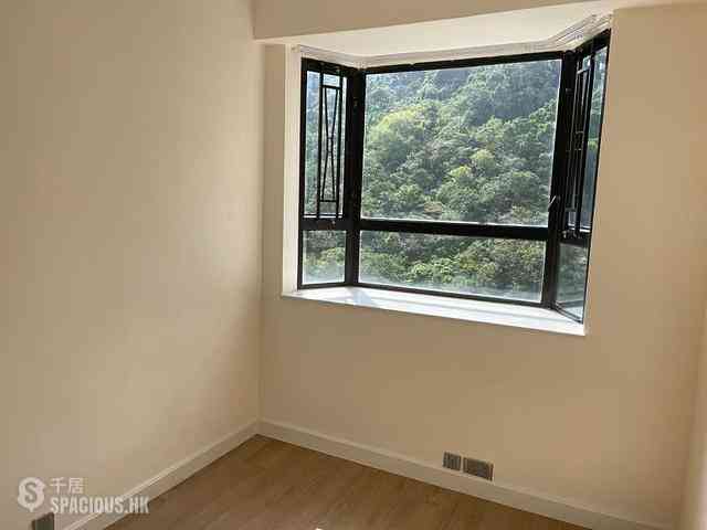 Tai Hang - Ronsdale Garden 06