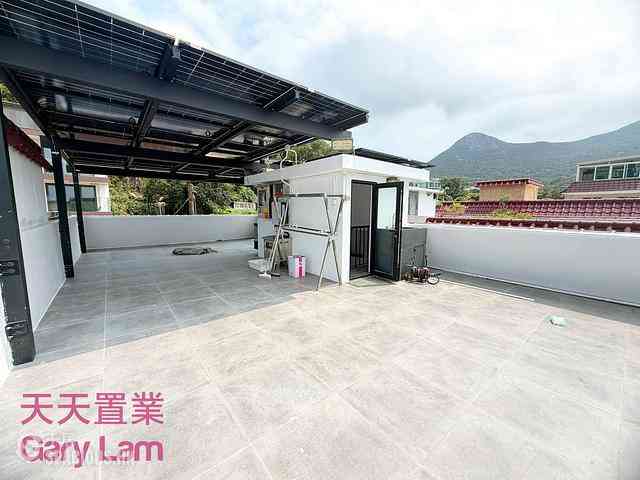 Clear Water Bay - Tai Hang Hau 01