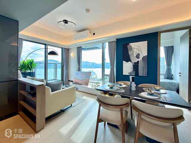 Quarry Bay - Finnie 01
