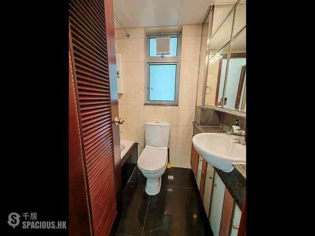 Kennedy Town - The Merton Tower 2 12