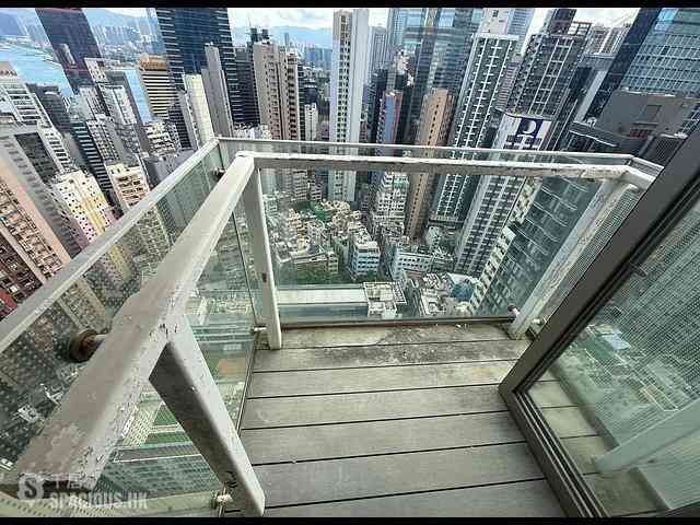 Soho - Centrepoint 02