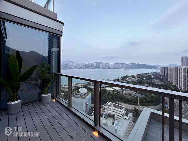 Quarry Bay - Finnie 04