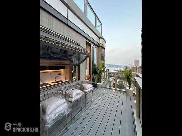 Quarry Bay - Finnie 09