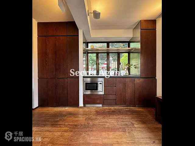 Poho - Silver Jubilee Mansion 02