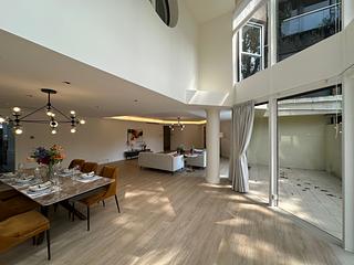 Shouson Hill - Henredon Court 03