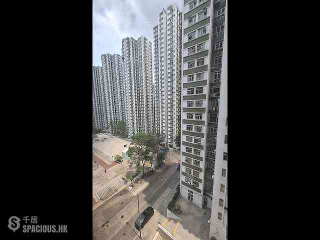 Quarry Bay - Nan Fung Sun Chuen Block 6 01
