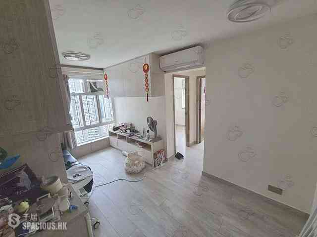 Quarry Bay - Nan Fung Sun Chuen Block 4 04