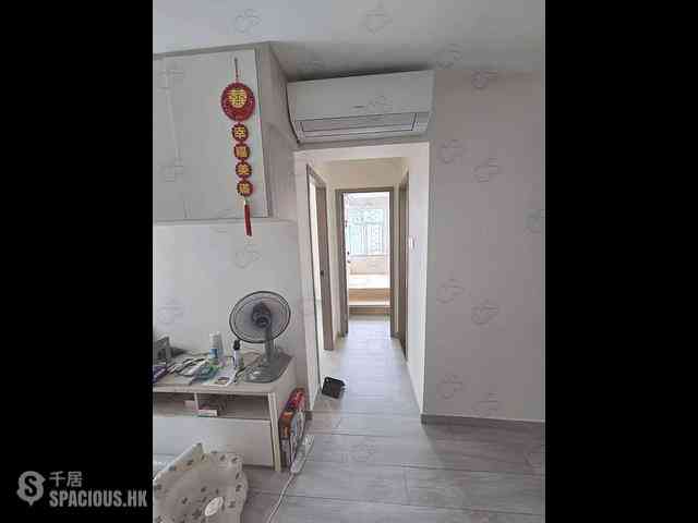Quarry Bay - Nan Fung Sun Chuen Block 4 06