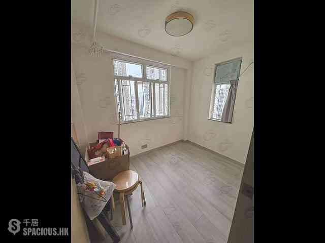 Quarry Bay - Nan Fung Sun Chuen Block 4 07