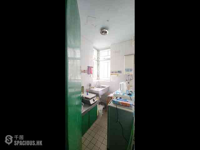 Sai Wan Ho - Tung Lam Court 05
