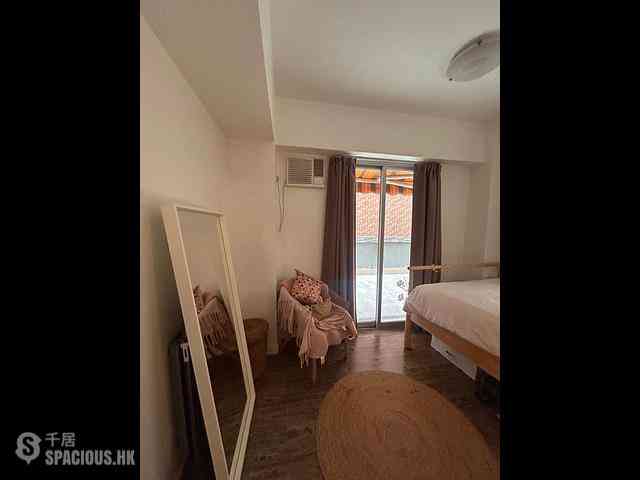 Wan Chai - Pao Woo Mansion 05