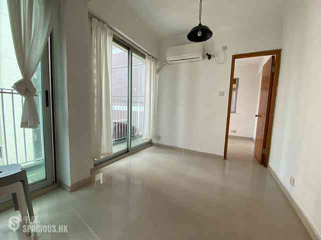 Sai Ying Pun - Sing Fai Building 02