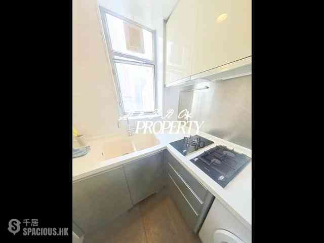 Sai Ying Pun - Island Crest 04