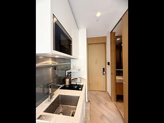 Sai Wan Ho - Parker 33 05
