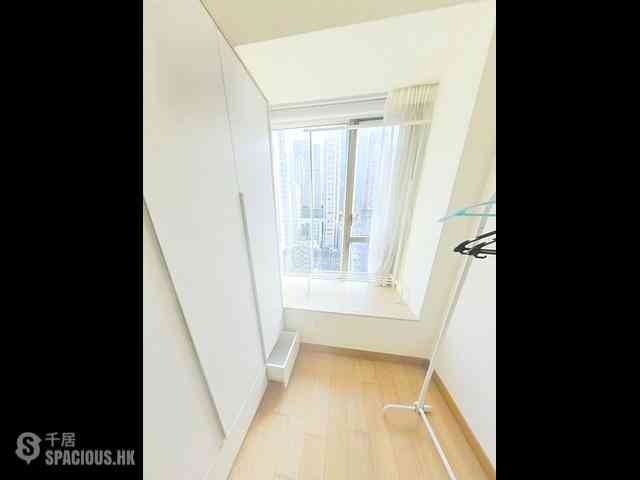 Sai Ying Pun - Island Crest Block 1 07