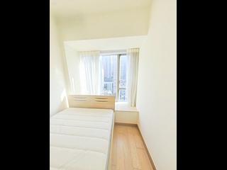Sai Ying Pun - Island Crest Block 1 06