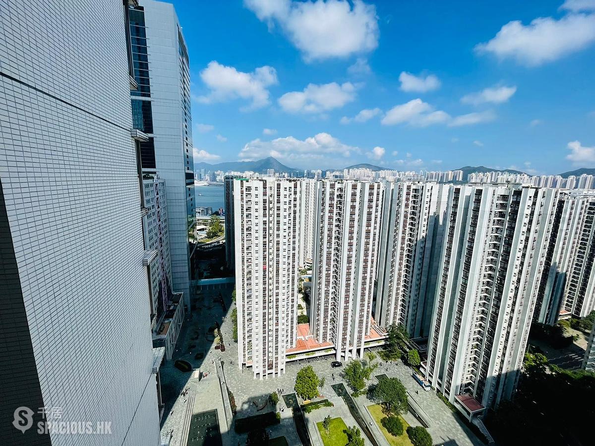 Quarry Bay - Splendid Place 01