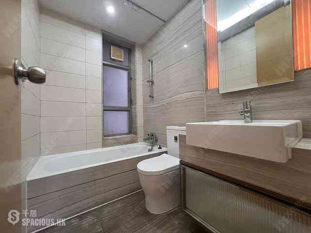 Sai Ying Pun - Island Crest 04